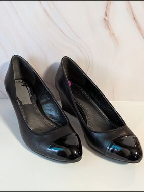 Adrienne Vittadini Black Cap-Toe Wedge Pumps